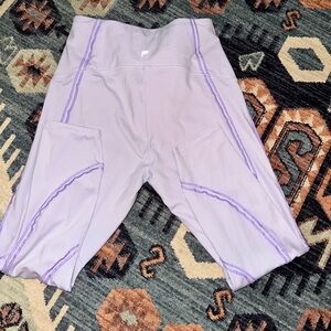Light purple 3/4 Fabletics leggings